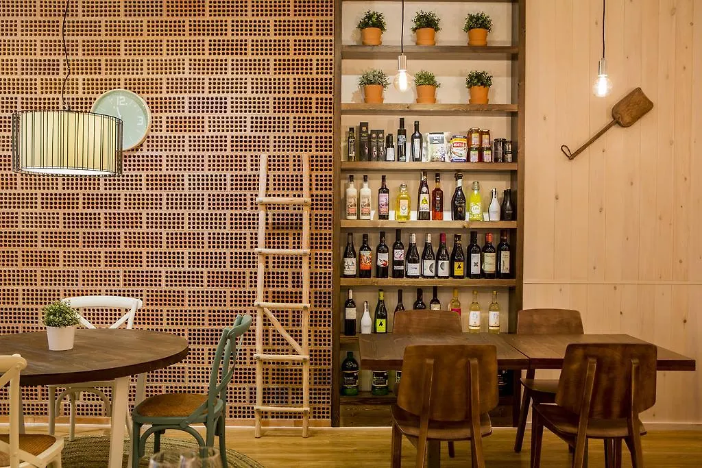 Hostal La Creu Mora d'Ebre Guest house