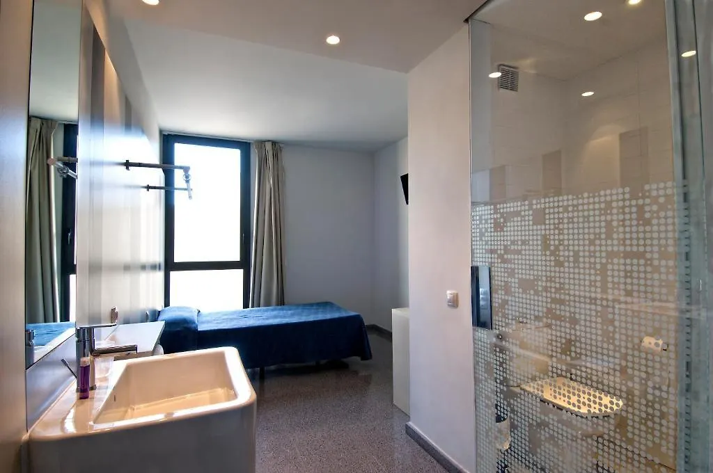 Hostal La Creu Mora d'Ebre Guest house